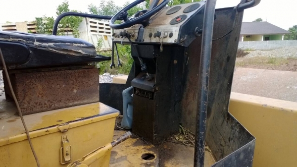 รถบด10ตันDYNAPAC ใช้งานอยู่..เพลาเดียว สั่นสะเทือนดี เล่มพร้อม...