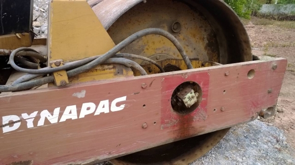 รถบด10ตันDYNAPAC ใช้งานอยู่..เพลาเดียว สั่นสะเทือนดี เล่มพร้อม...