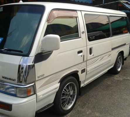 ขายรถตู้มือสองแต่ง VIP ใหม่ราคาถูก ขายรถตู้มือสองแต่ง VIP ใหม่ราคาถูก