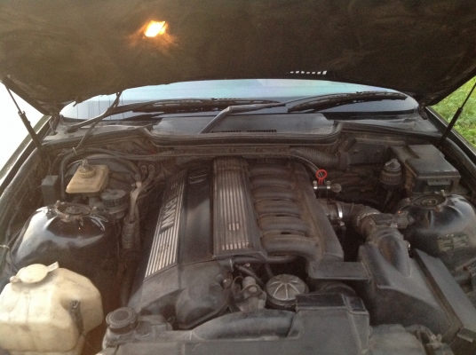 BMW e36 coupe 320 is