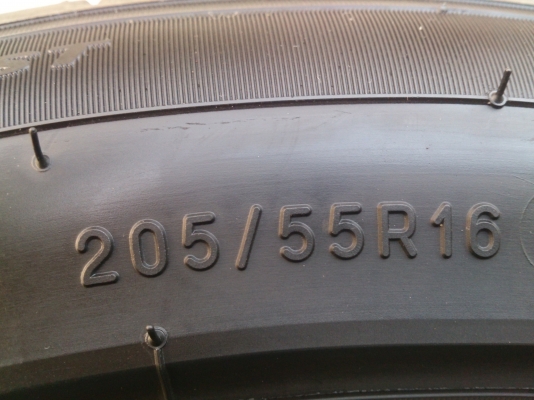 ขายยาง MICHELIN PRIMACY 205/55R16 ยางสัปดาห์ที่27 ปี13 ดอกยางสวยลึกเท่ากัน (ไม่มีปะ) จำนวน 1 ชุด