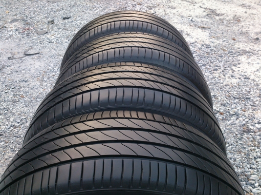 ขายยาง MICHELIN PRIMACY 205/55R16 ยางสัปดาห์ที่27 ปี13 ดอกยางสวยลึกเท่ากัน (ไม่มีปะ) จำนวน 1 ชุด