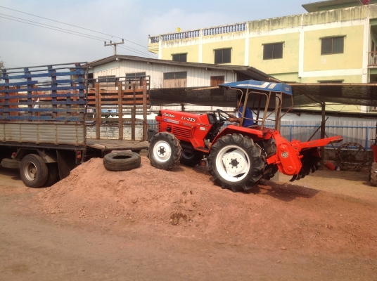 ปัญญาแทรคเตอร์มาแล้ว...จัดมาให้ครับ คูโบต้า L1-255 ตัวเปล่า( ไม่ใช่ไฟฟ้าคับ)จัดส่งอ.ไทรงาม จ.กำแพงเพชร