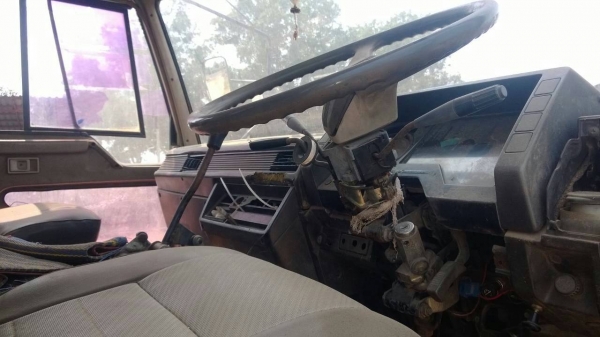 ขายด่วนไอ้หลงสองเพลาหางปลาขึ้นแบ็คโฮPC200ทะเบียนเต็มFN527MAพร้อมใช้โทร0801515451