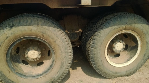 ขายด่วนไอ้หลงสองเพลาหางปลาขึ้นแบ็คโฮPC200ทะเบียนเต็มFN527MAพร้อมใช้โทร0801515451