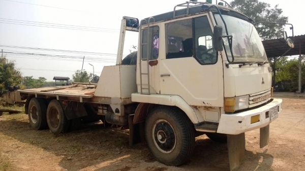 ขายด่วนไอ้หลงสองเพลาหางปลาขึ้นแบ็คโฮPC200ทะเบียนเต็มFN527MAพร้อมใช้โทร0801515451