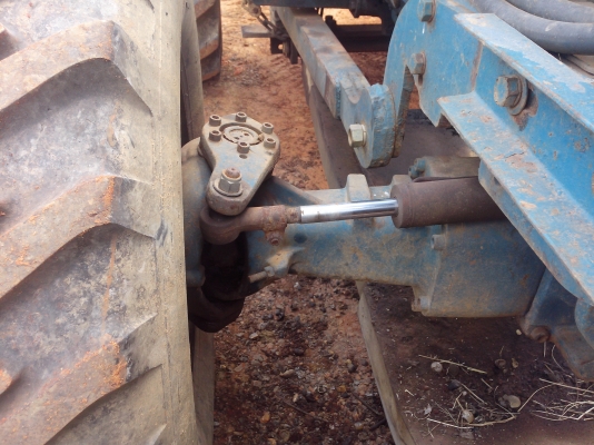 ขายรถไถ FORD 6610 2 เพลา 3 จาน 7 จาน ใบมีดดันหน้า ปั๊มกลม ไม่มีเอกสาร ราคา 420000