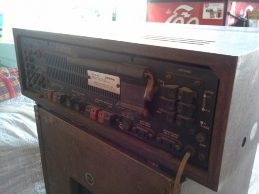 ขายวิทยุโบราณ ซันซุย Sunsui 2000A made injapan คลาสสิคสุดๆคร้ารุ่นนี้หายากมากขายถูกมากๆ4800-ราคานี้มีที่นี่ที่เดียวคร้าบบ งานไม้ สภาพสวยเลย ลำโพงใช้ปกติตัวเครื่องต้องซ่อมเอาคร้าบ ใช้งานรึประดับแจ่มเลยคร้าบ สนใจ081791567เลยคร้าบ