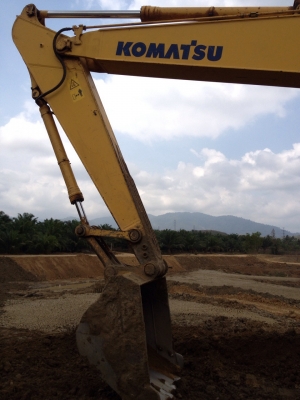 ขายด่วน !!! KOMATSU PC200-7 ขายด่วน !!! KOMATSU PC200-7