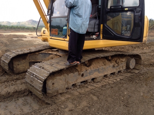 ขายด่วน !!! KOMATSU PC200-7 ขายด่วน !!! KOMATSU PC200-7