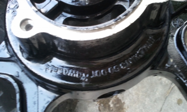 ขายแม็กหลังนินจา มีเท่าที่ไเห็นครับไม่ดุ้ง ครับ แต่มีรอยเจียพลาดครับ