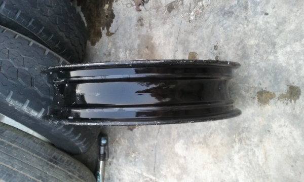 ขายแม็กหลังนินจา มีเท่าที่ไเห็นครับไม่ดุ้ง ครับ แต่มีรอยเจียพลาดครับ