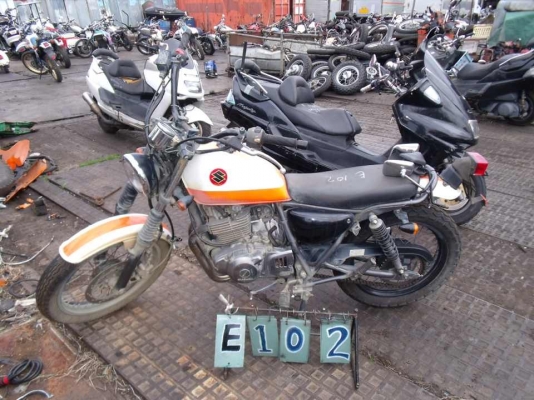 ***ขายรถก้อน suzuki grasstracker 250 cc สดๆจากยุ่น ปี 2001 อัฟ ถูกๆคันล่ะ 35000 มาดู*** ของมีเลยนะครับ เอกสารอินวอยออกชื่อ ราคาก้อนประกอบบวก 2 พัน น้ำมันเครื่อง หัวเทียนใหม่ ปี 2001 ขึ้นทุกคันครับ ราคาถูกๆ 35000 ครับ นครสวรรค์ สนใจ 0858730704 ohm คอนหวัน*