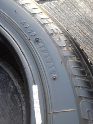 175/65R14 BRIDGESTONE B250  มี 4 เส้น TEL.081-427-3941