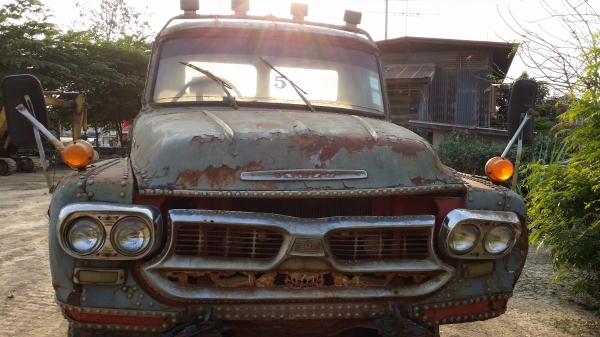 ชายรถ 6 ล้อ อีซูซุ หัวยาว