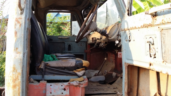 ชายรถ 6 ล้อ อีซูซุ หัวยาว