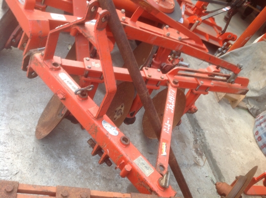 ขายเหมารถไถคูโบต้า KRT 140 PTO พร้อมอุปกรณ์ 5คัน ขายเหมารถไถคูโบต้า KRT 140 PTO พร้อมอุปกรณ์ 5คัน