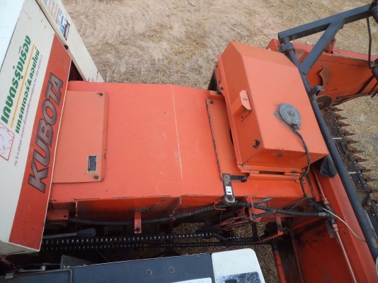 ขายถูกๆ265000บาทรถเกียวข้าวKUBOTA  DC60 สภาพดีราคาสุดคุ้มพร้อมใช้งาน