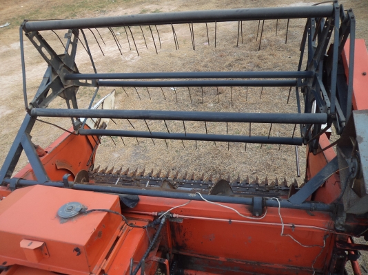 ขายถูกๆ265000บาทรถเกียวข้าวKUBOTA  DC60 สภาพดีราคาสุดคุ้มพร้อมใช้งาน