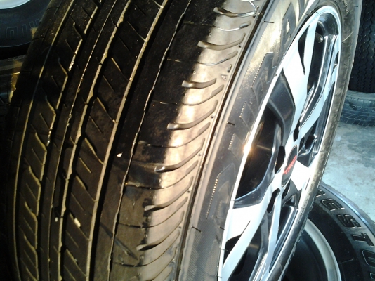 แม็กTRD ขอบ 16 พร้อมยางป้ายแดงยางปลายปี13 แม็กTRD ขอบ 16 พร้อมยางป้ายแดงยางปลายปี13