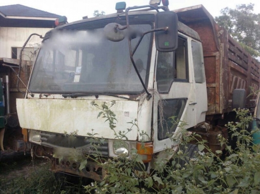 รถมิตซู 10 ล้อดั้ม FN527 - MA   191 แรงม้า.  ( ตามสภาพ )  สนใจติดต่อ 081 - 6079515