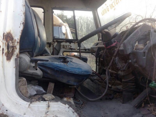 รถมิตซู 10 ล้อดั้ม FN527 - MA   191 แรงม้า.  ( ตามสภาพ )  สนใจติดต่อ 081 - 6079515