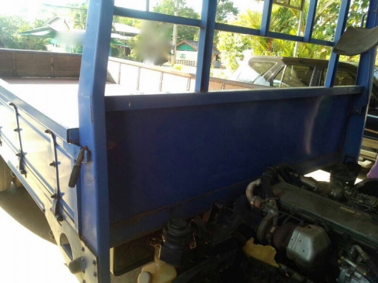 รถอีซูซุ 6 ล้อ รั้ว  NPR  130 แรงม้า. ปี 46   สนใจติดต่อ 081 - 6079515