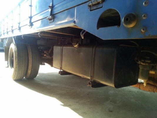 รถอีซูซุ 6 ล้อ รั้ว  NPR  130 แรงม้า. ปี 46   สนใจติดต่อ 081 - 6079515