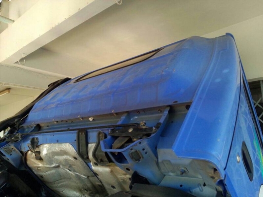 รถอีซูซุ 6 ล้อ รั้ว  NPR  130 แรงม้า. ปี 46   สนใจติดต่อ 081 - 6079515