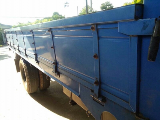 รถอีซูซุ 6 ล้อ รั้ว  NPR  130 แรงม้า. ปี 46   สนใจติดต่อ 081 - 6079515