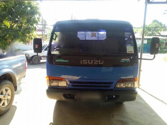 รถอีซูซุ 6 ล้อ รั้ว  NPR  130 แรงม้า. ปี 46   สนใจติดต่อ 081 - 6079515