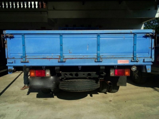 รถอีซูซุ 6 ล้อ รั้ว  NPR  130 แรงม้า. ปี 46   สนใจติดต่อ 081 - 6079515