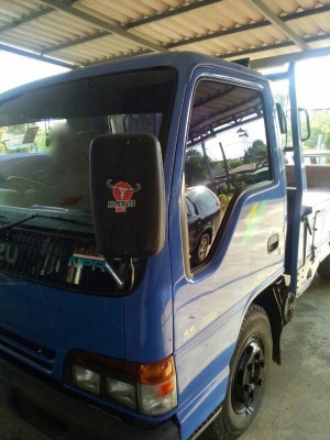 รถอีซูซุ 6 ล้อ รั้ว  NPR  130 แรงม้า. ปี 46   สนใจติดต่อ 081 - 6079515