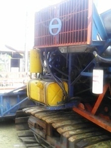 รถเกี่ยวข้าว ท เจริญการช่าง รองกระสอบ รถเกี่ยวข้าว ท เจริญการช่าง รองกระสอบ