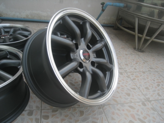 ขายล้อแม็กมือสอง ลายกล้วย 15"x7" et20 4 รู 114.3 ทำสีใหม่ สีเทากันขอบเงา ไม่มีซ่อม  สนใจติดต่อเล็กคลองสาม (081-3747940)