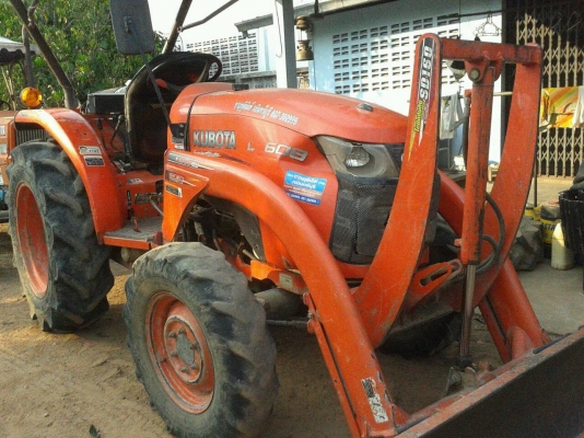 ขายรถไถ KUBOTA L3608 ดันหน้าคานโค้ง รถไร่ไม่เคยลงนา สภาพเดิมๆไม่ได้ทำสีใหม่