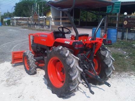 ขายรถไถ Kubota L 3408 (4WD) พร้อมดันหน้าของใหม่