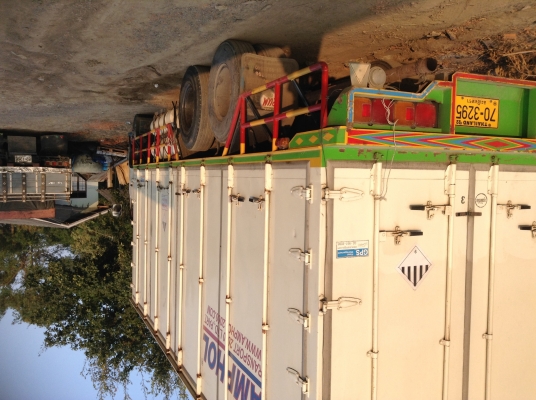 ขายตู้แห้งเปิด10 บาน  ยาว7.50 เมตร