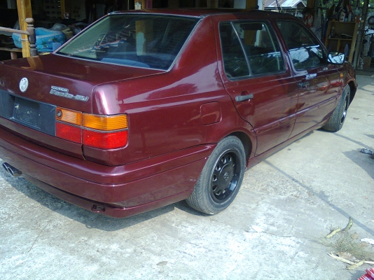 ขายครับ VOLKSWAGEN VENTO 1.8  ปี 93 ออโต้ เพาร์เวอร์