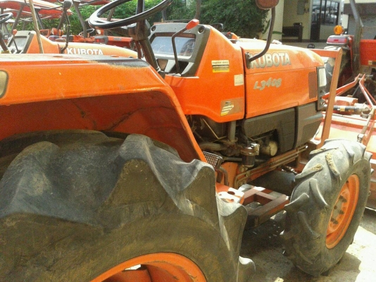 ขายรถไถ KUBOTA L3408 ดันหน้า รถไร่สภาพเดิมๆไม่ได้ทำสีใหม่