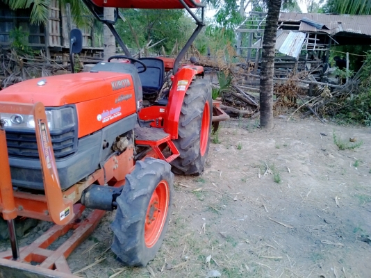 ขายแทรกเตอร์คูโบต้า L4508 Di มีใบมีดดันดินผาล6พร้อมใช้งานครับ ขายแทรกเตอร์คูโบต้า L4508 Di มีใบมีดดันดินผาล6พร้อมใช้งานครับ