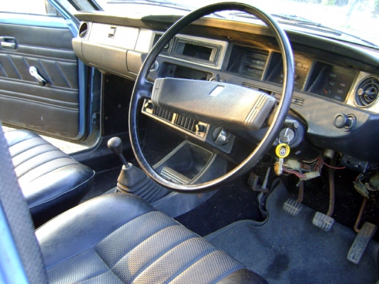 datsun 120y เครื่อง a15 รถมือเดียว ทรงสวย ของครบ น่าสนใจครับ