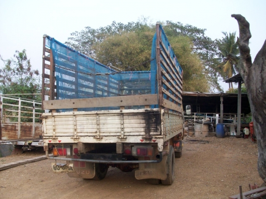 รถบรรทุกพร้อมใช้งาน  เครื่อง  110  แรงม้า