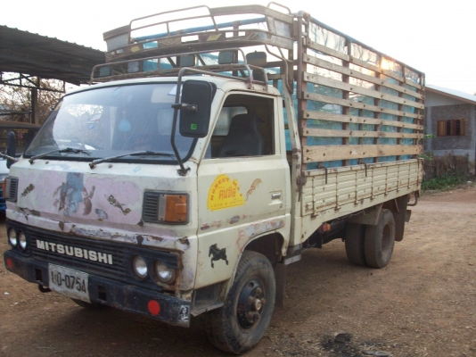 รถบรรทุกพร้อมใช้งาน  เครื่อง  110  แรงม้า