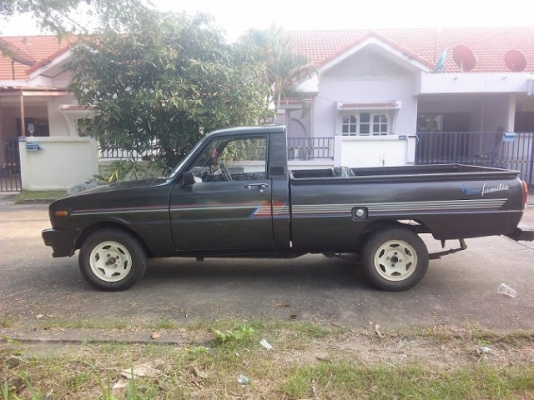 ขายครับ มาสด้าเดิมๆ ปี 91 เครื่อง1300  5 เกียร หัวเดียว เครื่องดี