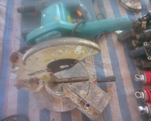 แท่นตัดองศามากีตาสภาพเดิมๆพร้อมใช้งานครับเป็นของมากีตาครับราคานี้คุ้มมากครับไงสอบถามได้ครับ