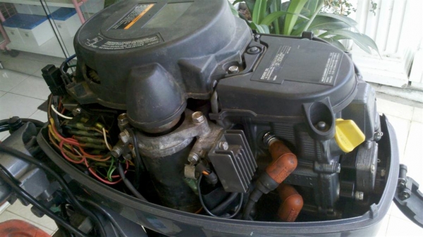 Yamaha 8hp 4stroke มีทริม และ สตาร์ทไฟฟ้า ราคา 58000 บาท