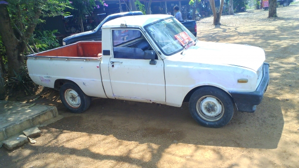 รถกระบะ Mazda 1000 รถพร้อมใช้งาน มีทะเบียนครบ พร้อมชุดโอน รถราคาประหยัด ชอบที่ราคาเท่าไรต่อรองกันได้ครับ