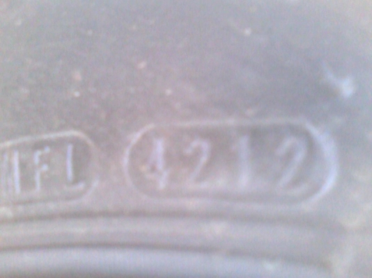 ขายยาง 255/70R15 ปี2012 ลดเหลือแค่ 5000บาท