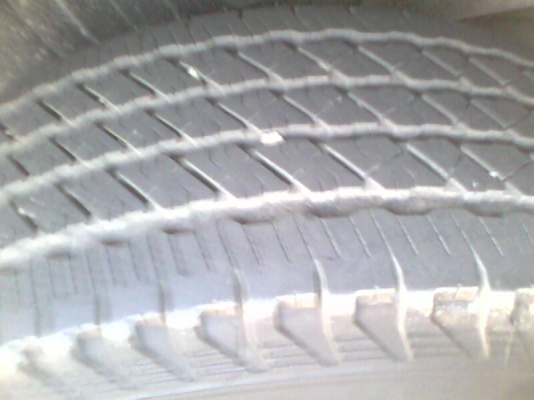 ขายยาง 255/70R15 ปี2012 ลดเหลือแค่ 5000บาท